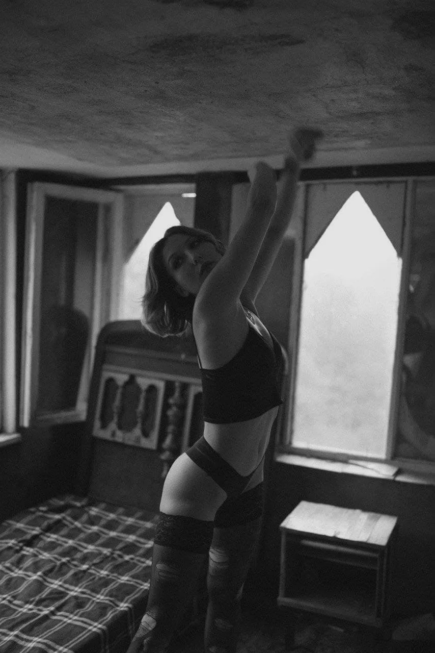 Is my booty worthy of your load? posted by subtle_semicolon