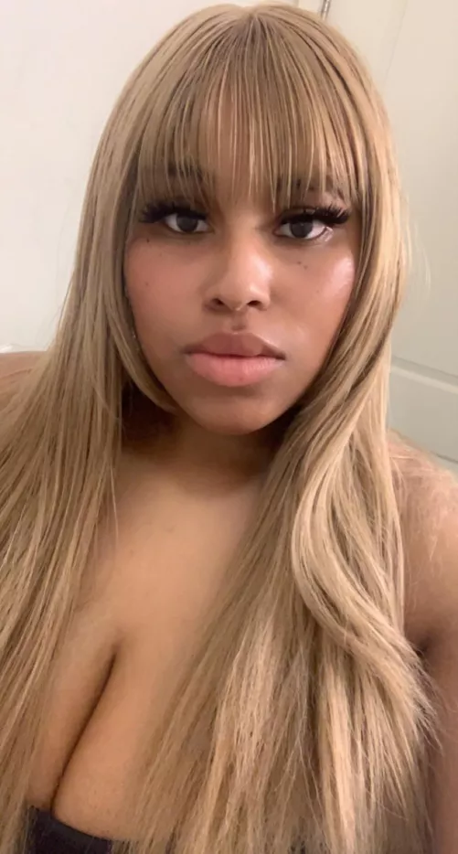 Is my face enough to capture your attention? by LatinaNinaa