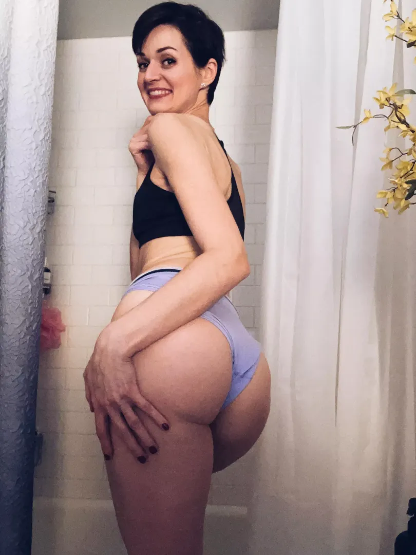 Is my pixie looking cute tonight?[f38] posted by masha_nova