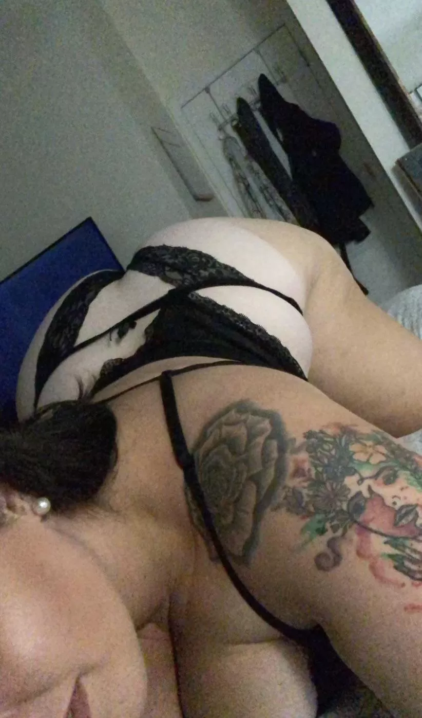 Is my wife thick enough? posted by Boi-howdy