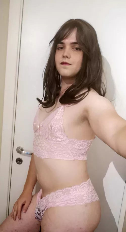 is there any good way to committ to being a sissy even tho i so often purge? any good communities or things to help me accept that this need to be my new life? by Ingridvik00