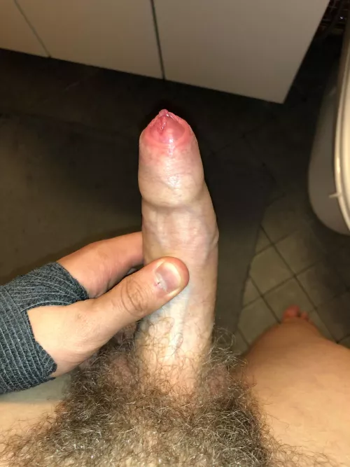 Is there someone who likes my small dick by Bigshlongkong420