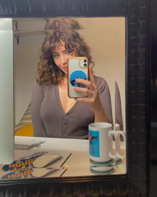 Is this look appropriate for a zoom meeting? 😁 by queenmombi