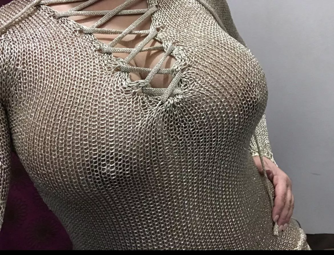 Is this top good for a first date? 😉 posted by HotJuicyKat