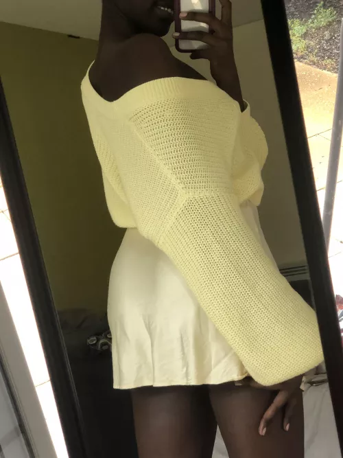 Is yellow my colour? [F] by high-end_babe