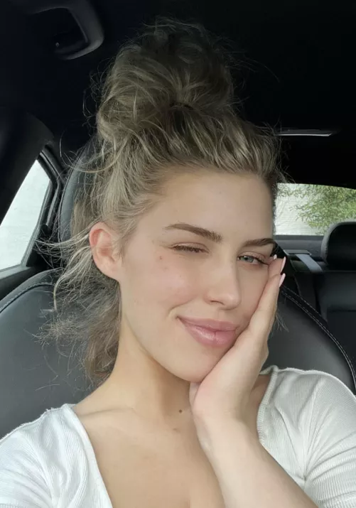 Isabella Maria DeLuca by veritamos