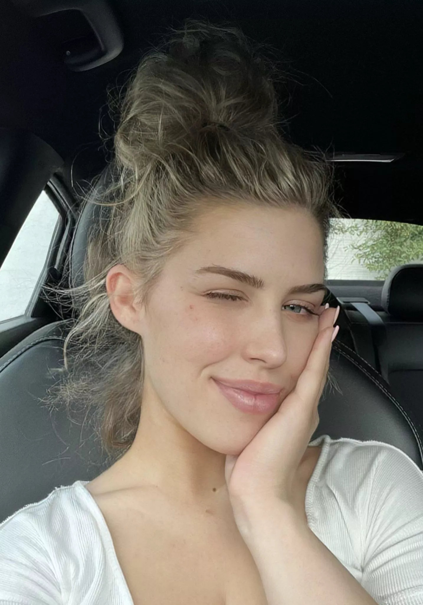 Isabella Maria DeLuca posted by veritamos