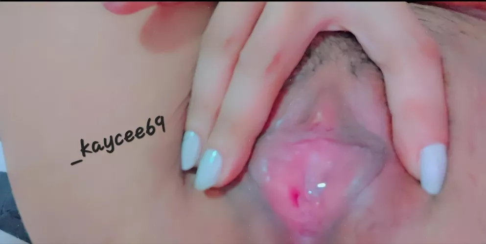 isang basang gabi po sa inyong lahat (f) by _kaycee69