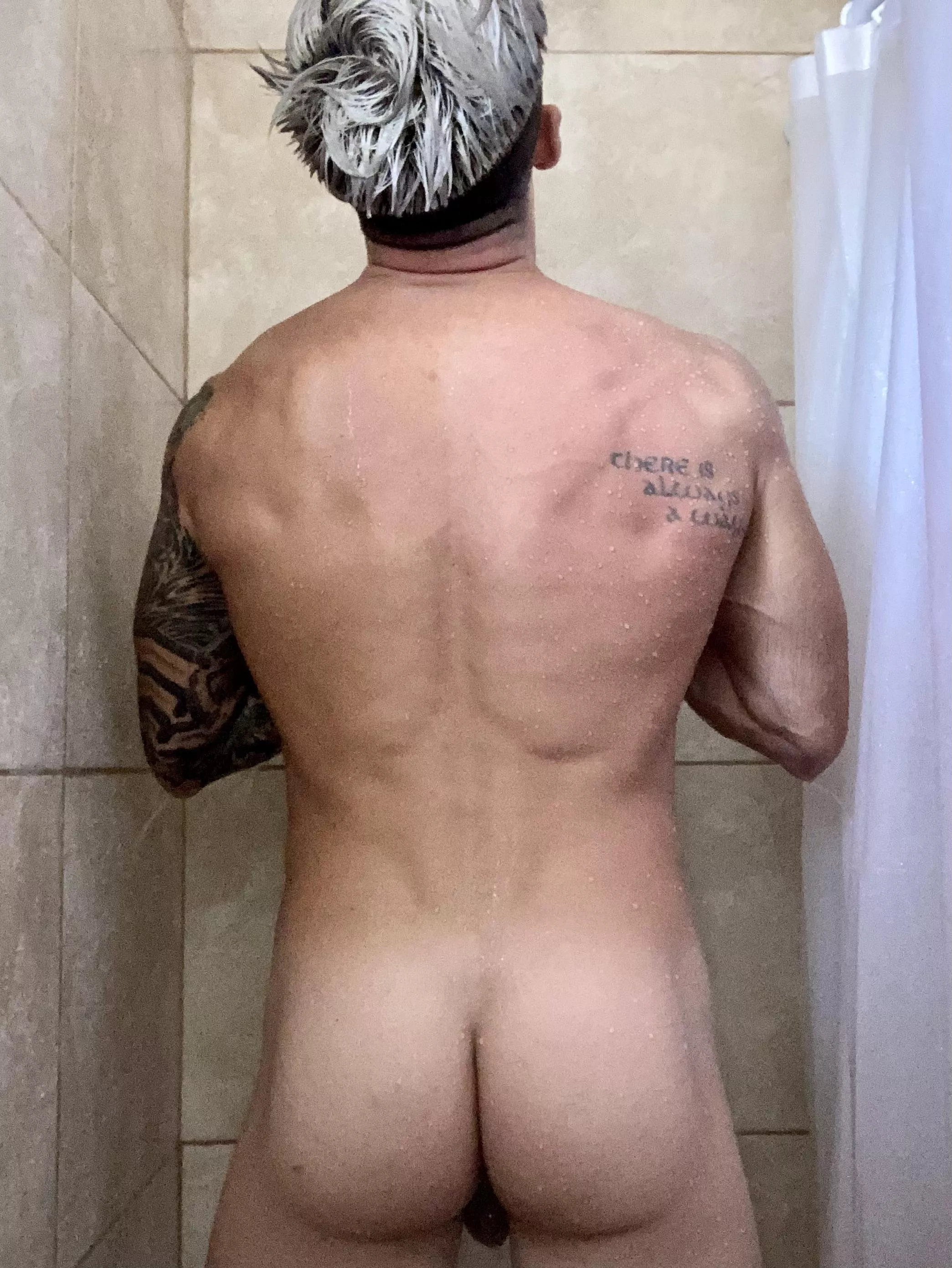 Isn’t it a cute small ass? posted by nachingun