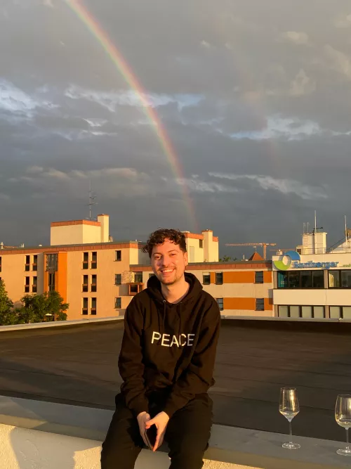 Isn't that picture super gay? 🌈😄 by PasAmoureux