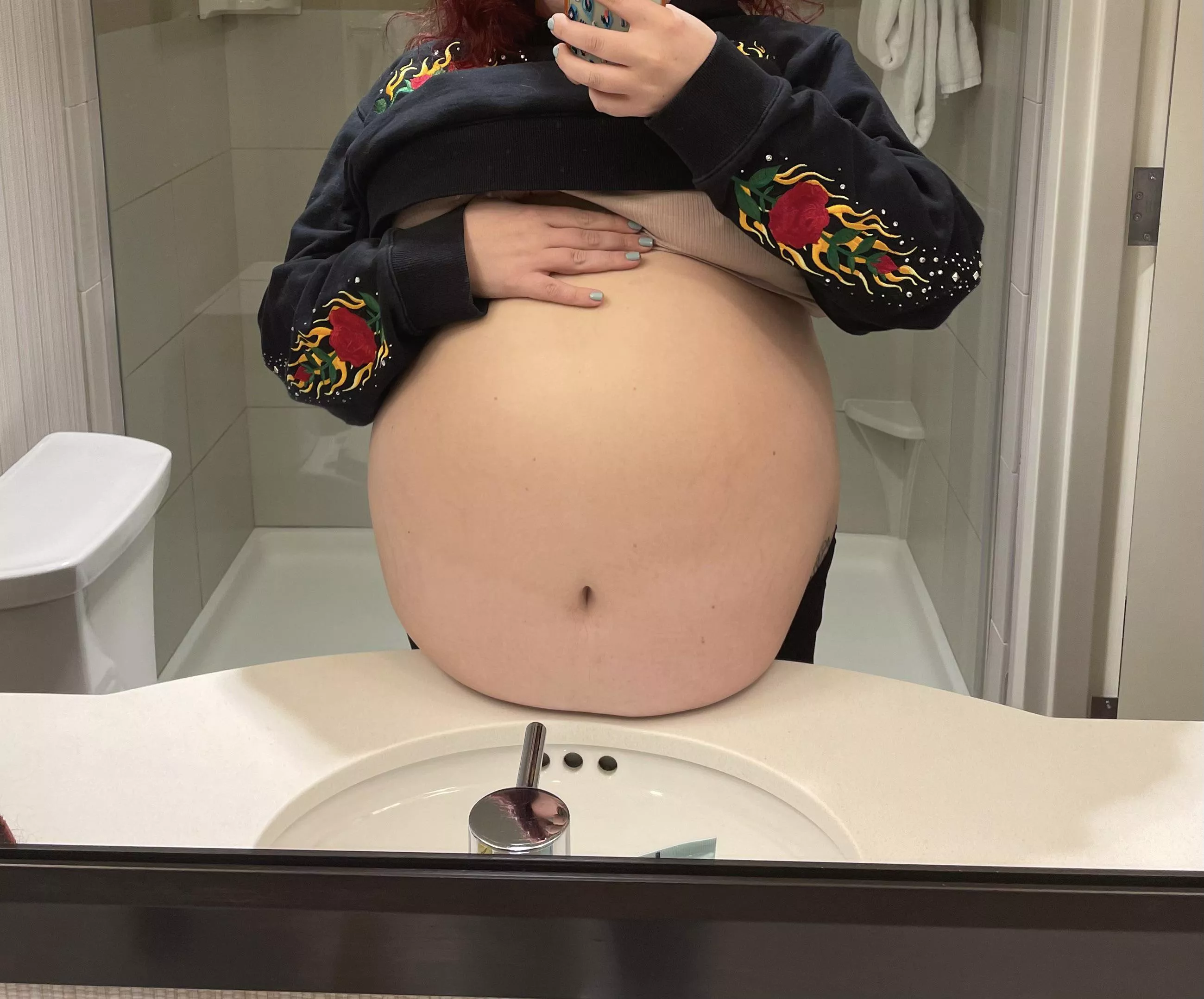 It gets heavy posted by Redhairedprincess