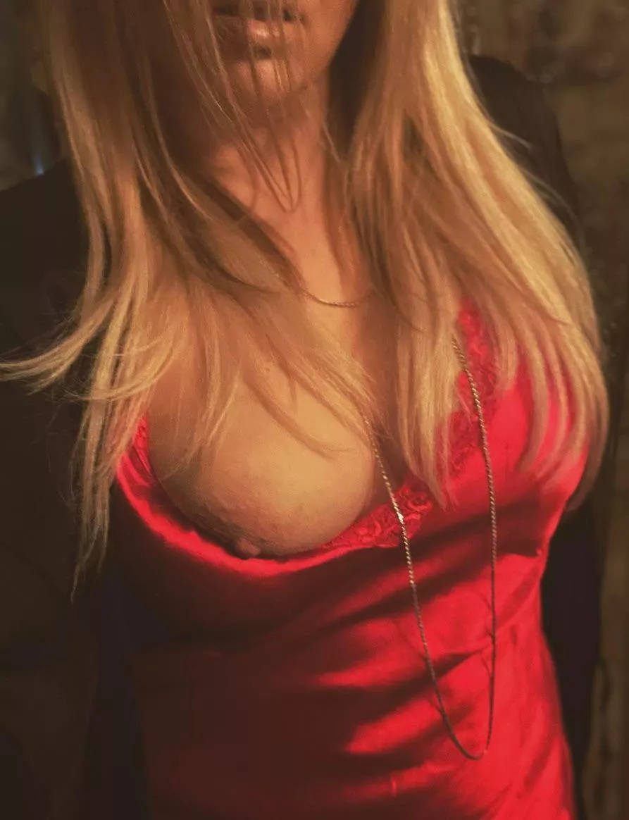 It likes to just pop out. (F) posted by mysteriousmom1