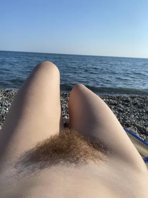 it seems I will have a white triangle without sunburn from the bush by abbysunny