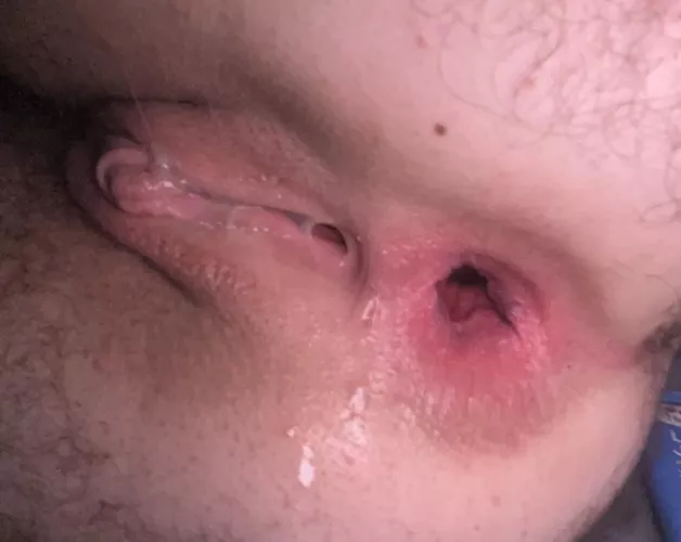 it turns me on to know people are jerking off to me (f) (oc) by feet_pics_4sale