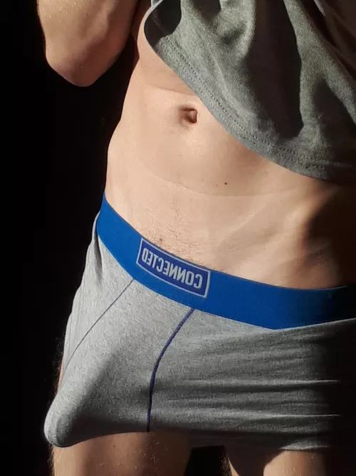 it wants out!! by Kubus33