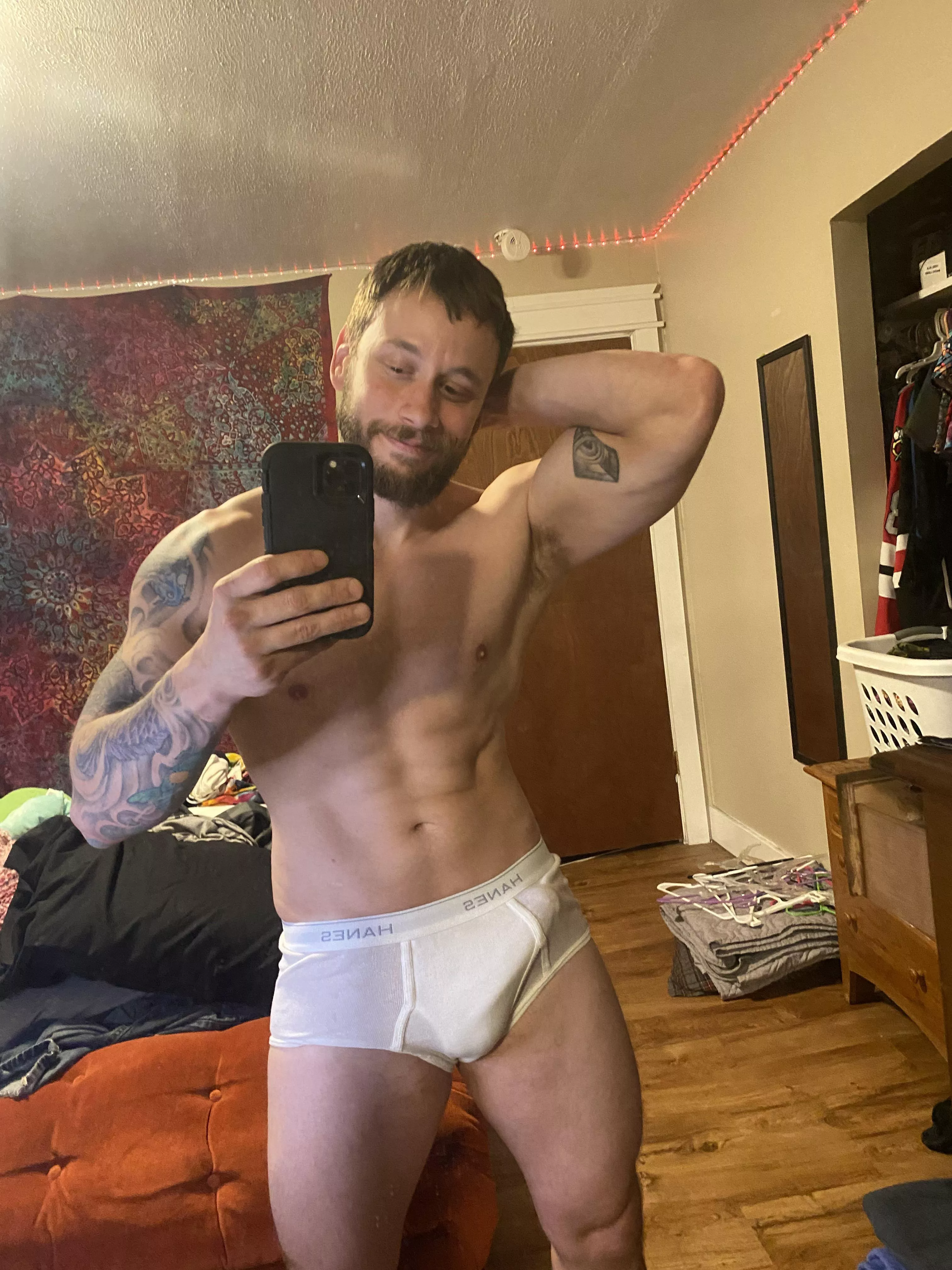 It wants out posted by timmyzz