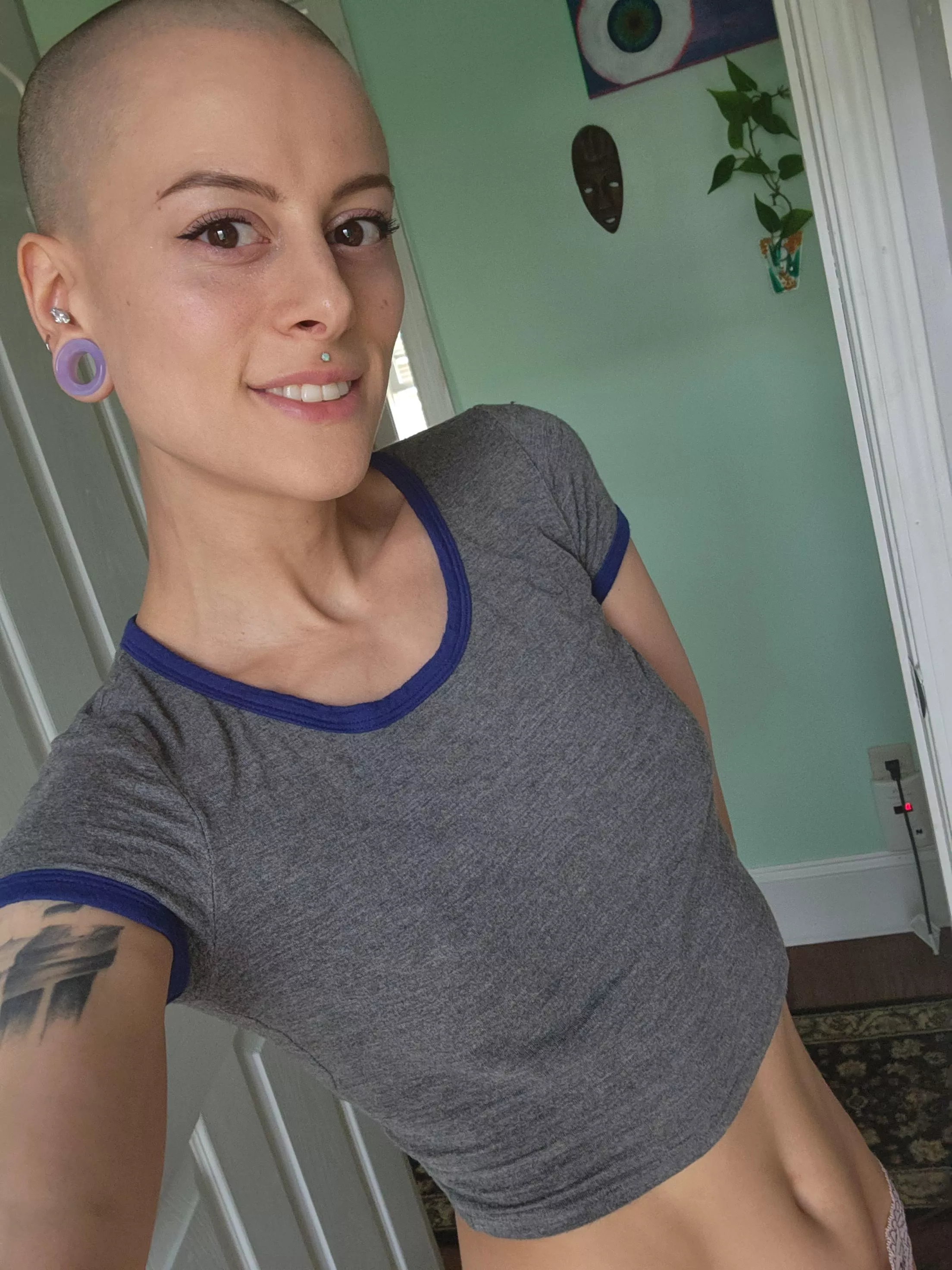 it's a beautiful day to smile [f] posted by LayneeDivinee