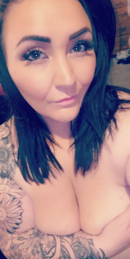 It's a lazy horny masturbate all day kinda Sunday 😍😍😘 by bbwqueen87