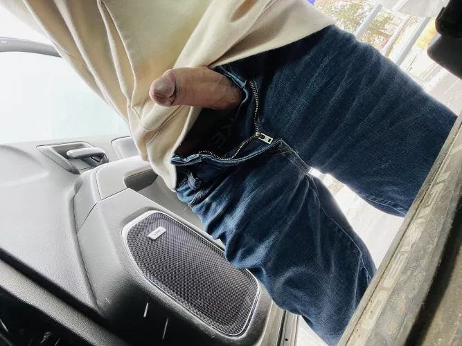 It’s a little cold out but whatever lol 🍆 by averageguuuy2