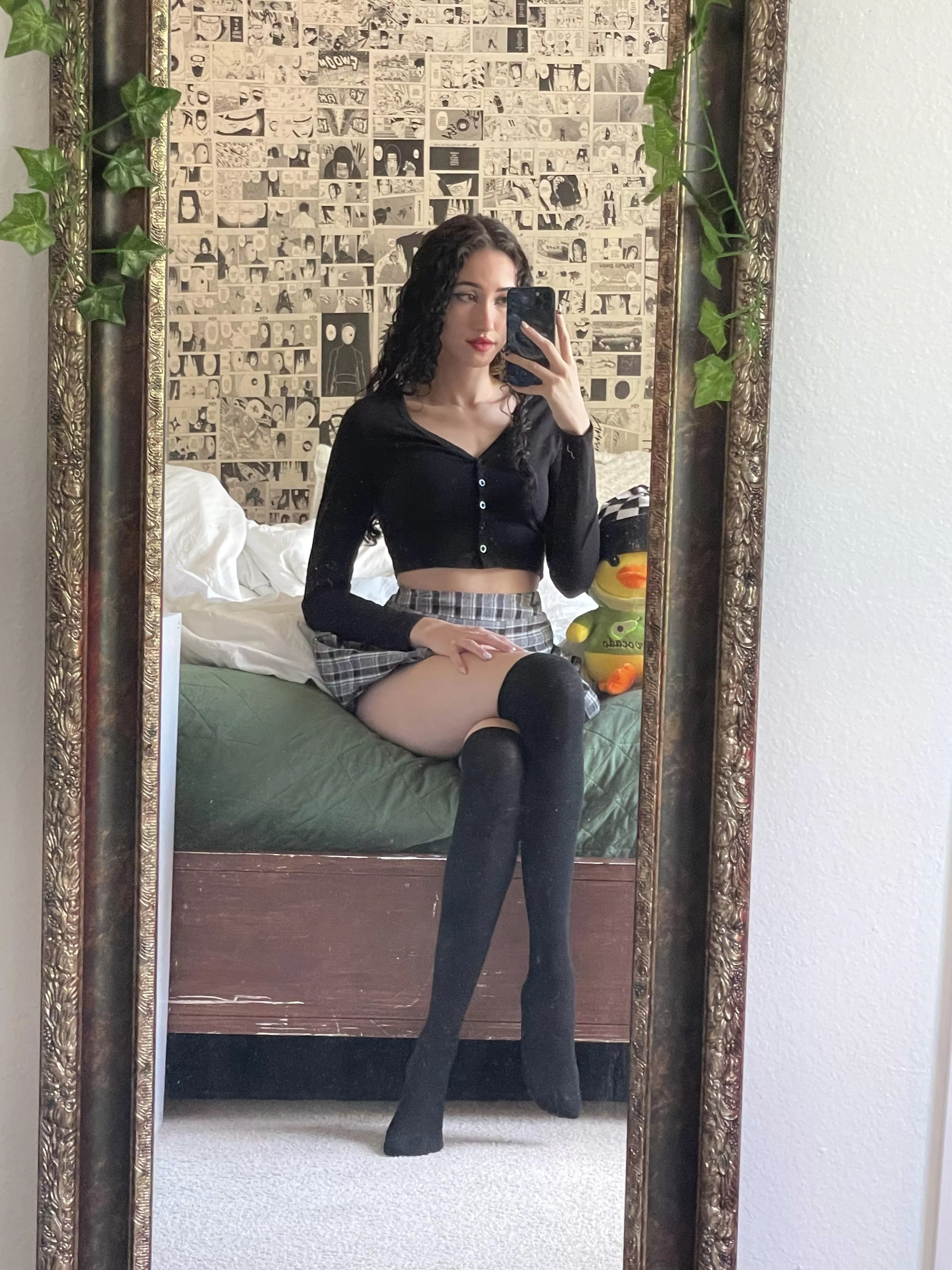 It’s a struggle finding Thighhighs that fit my long legs :’) posted by Miabellerina