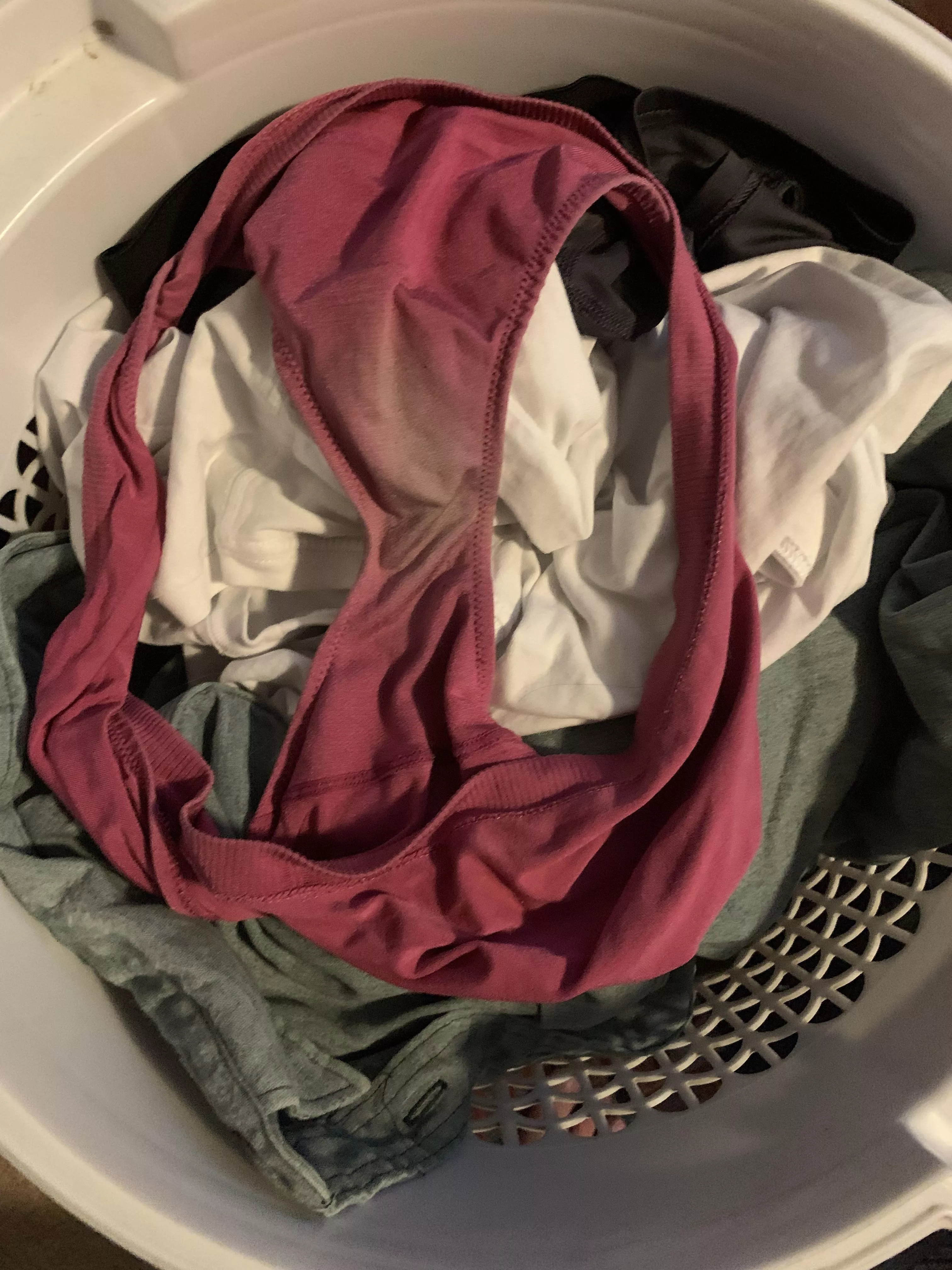 It’s amazing what her day taste taste like. Her sweat and piss is intoxicating. posted by blow-hole