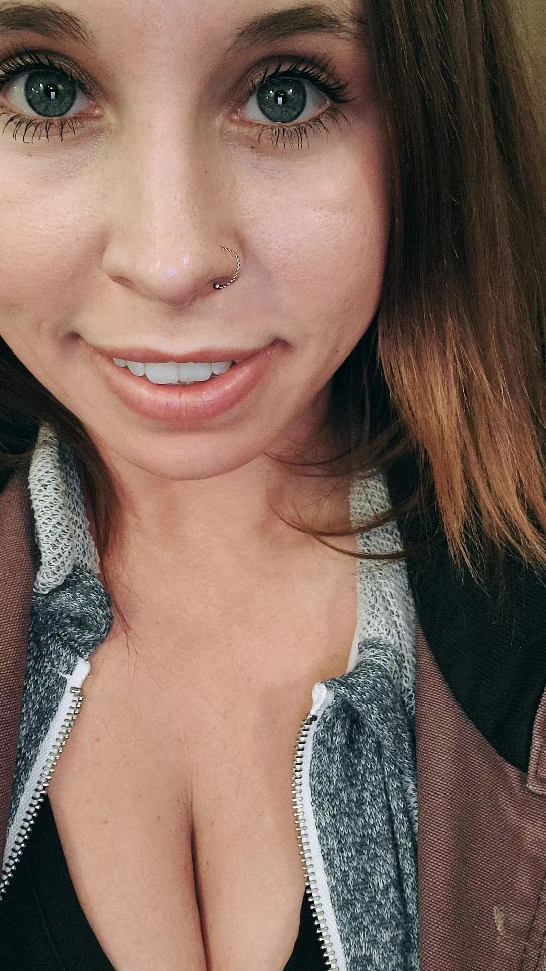 It's been a long time since I've posted anything I've been feeling so insecure and I haven't been feeling myself at all. So how so I look to everyone honestly?? posted by Upper-Ebb3277