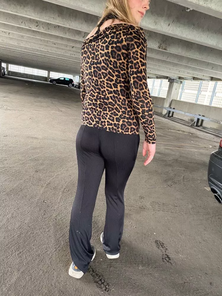 It's been a while since, I was last dressed in public... Should do it more often. posted by peekyboo_dk