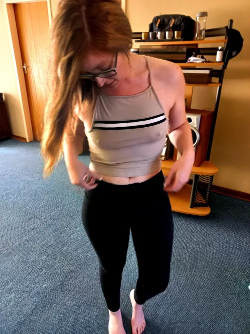 It's cold, I need someone to keep me warm 😉[f] [oc] by CuteAssNerdyGirl