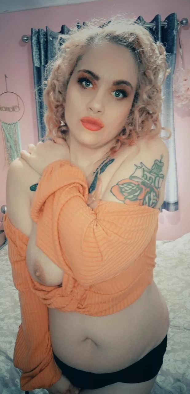 it's cold let's cuddlefuck posted by Sea_Site_853