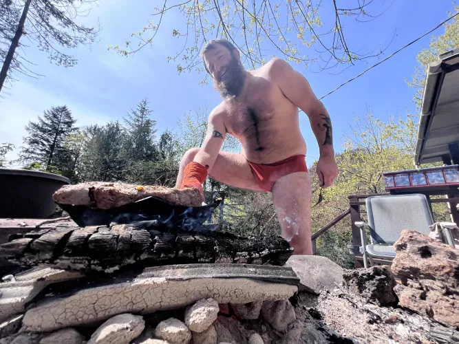 It’s cooking in yer undies outside day. My poor neighbors!! by Mountain-Ask-6196