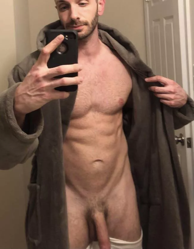 It’s definitely robe weather. posted by throwthisaway8900