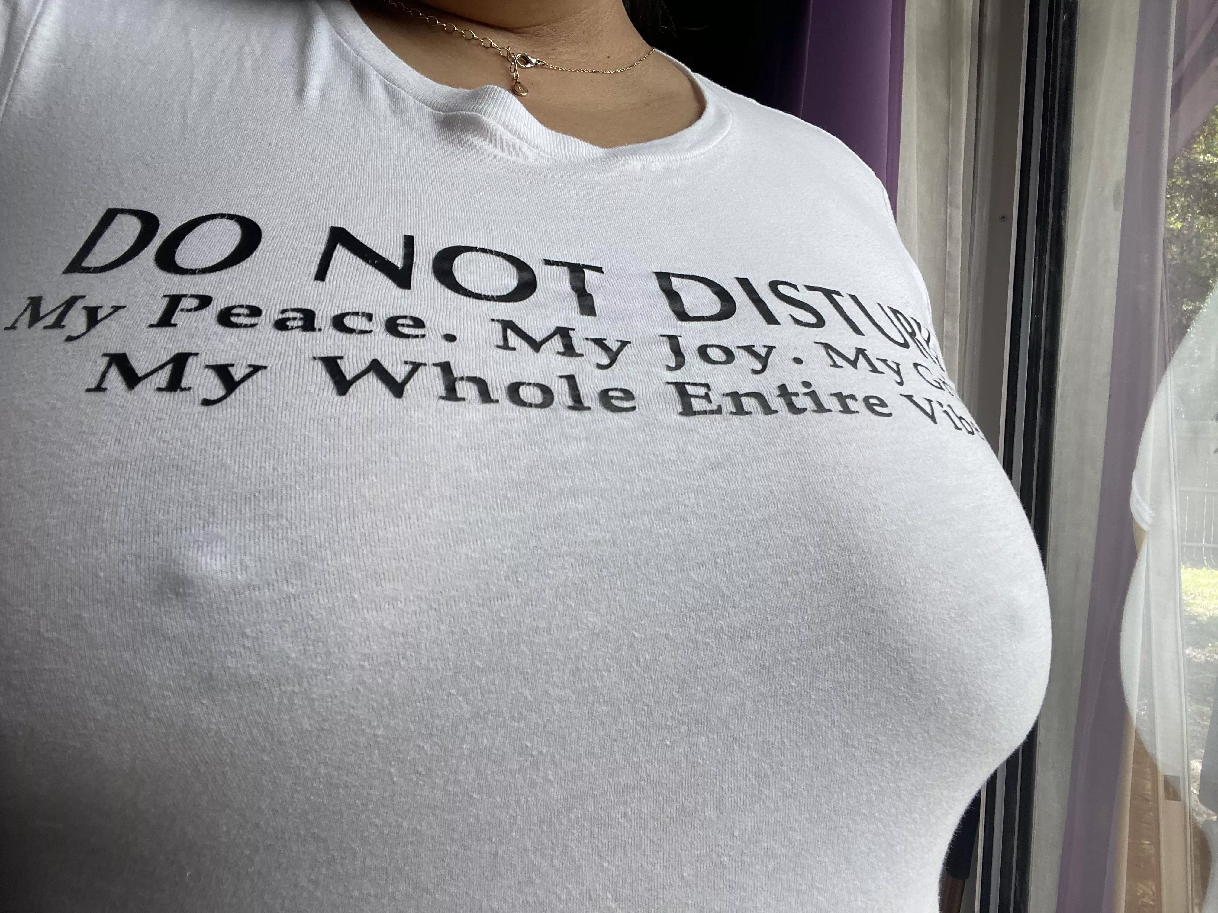 It’s Feel me up Friday Lovers😘 Any volunteers?? posted by beautifulbrowngirl19