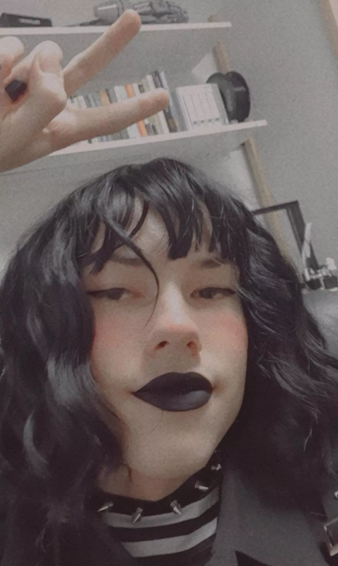 It's Femboy Friday, pog ✌️ posted by neo_lyx