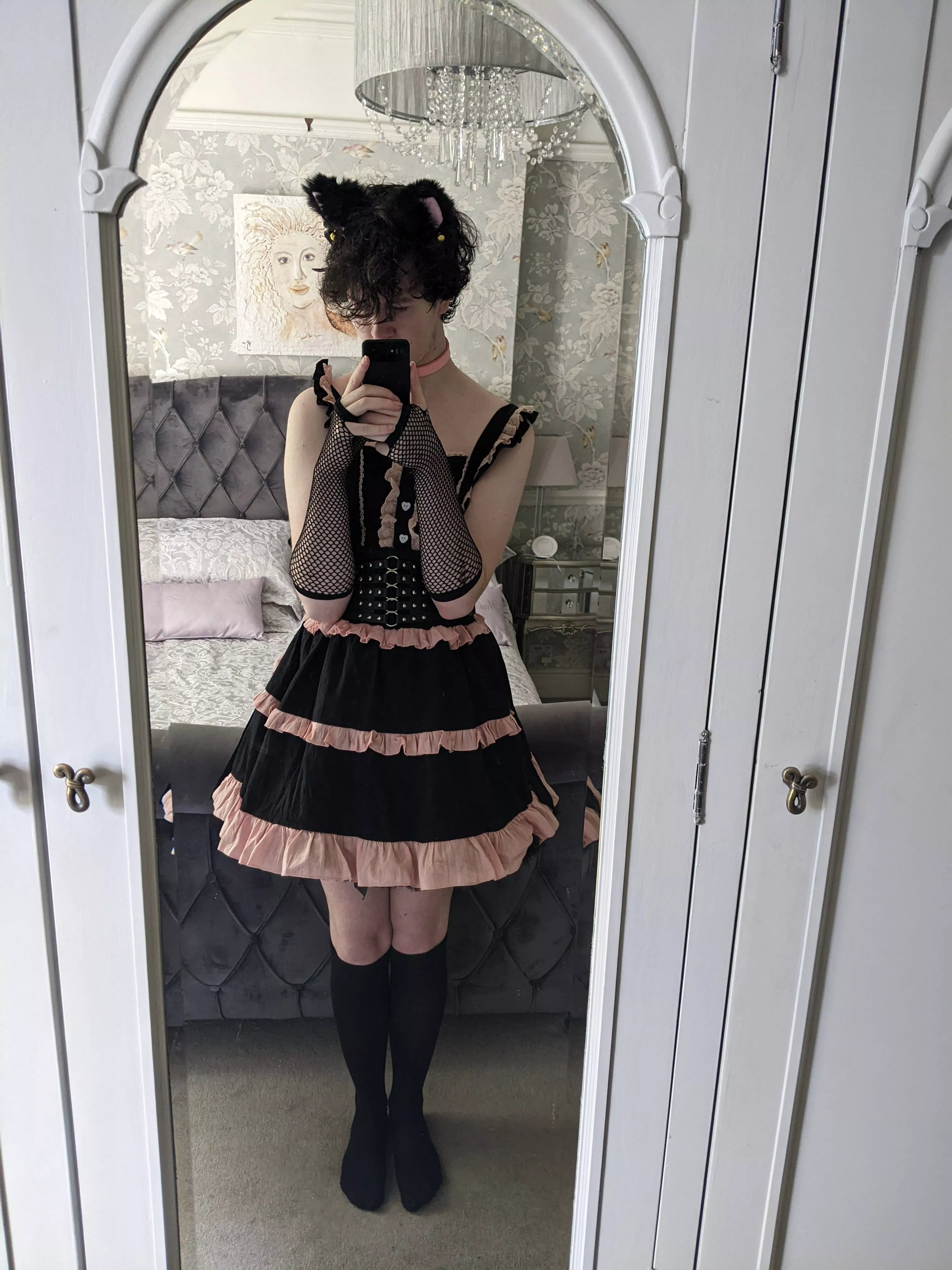 It's femboy Friday so I am a cat maid today >w< posted by jimmyjimm31