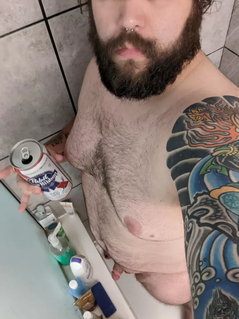It's finally FRIDAY who wants to be my shower buddy posted by painelparty