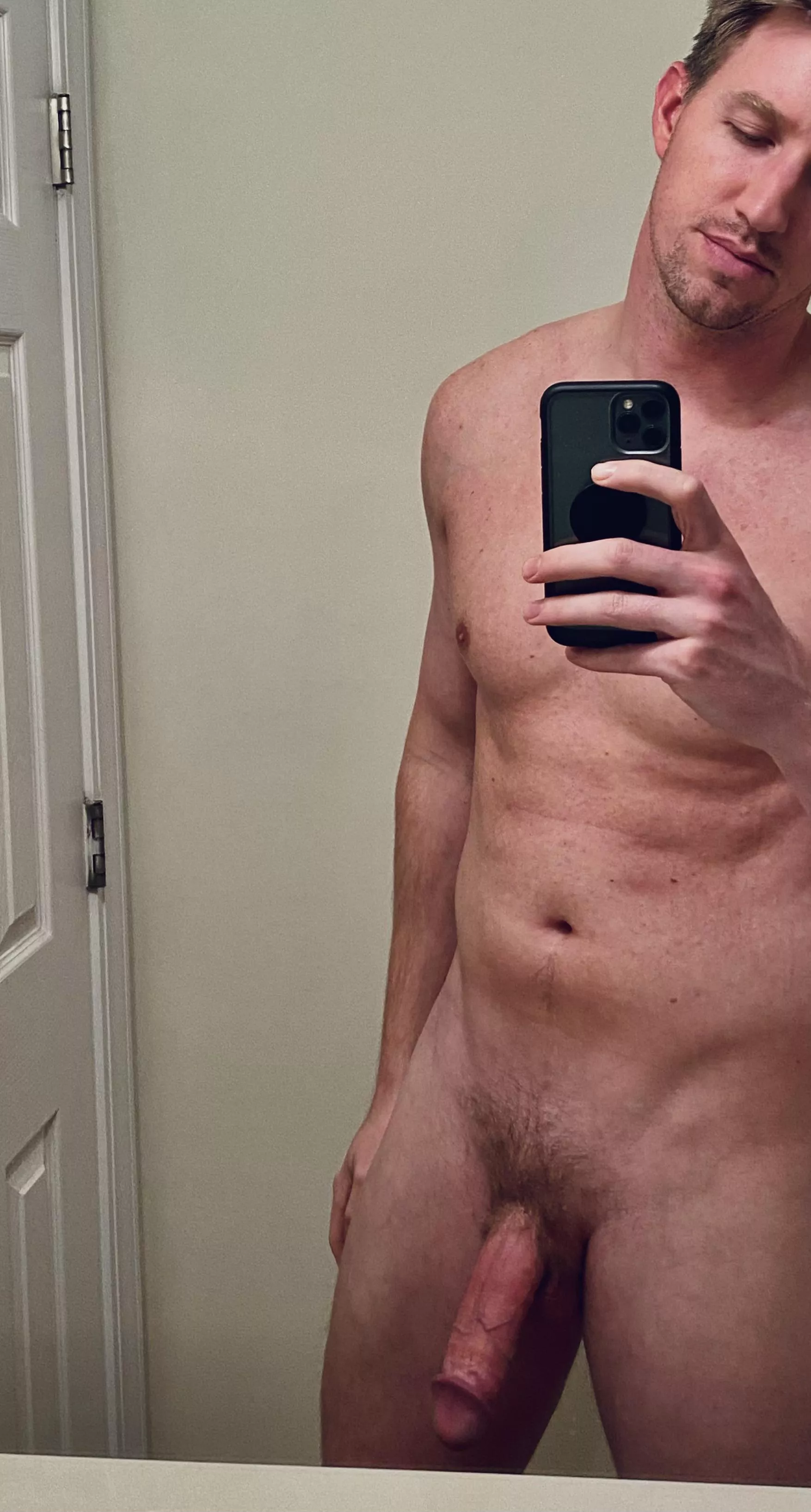 It’s Fuck me Friday, who’s in?? posted by [deleted]