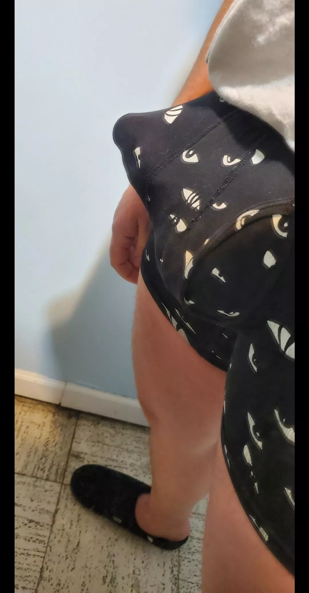 its fun to catch people looking posted by fatguyfatcock