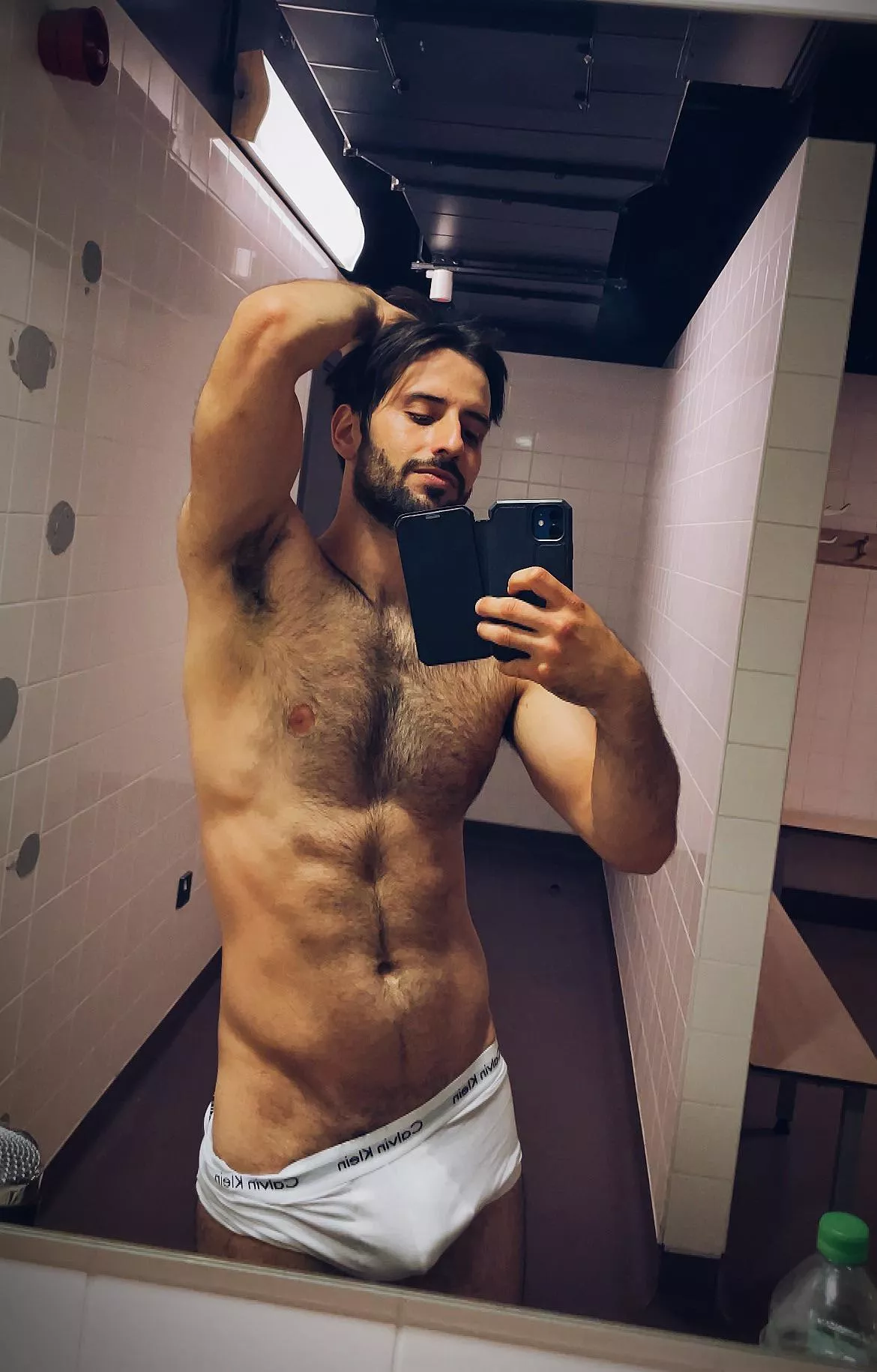 It’s getting hotter in the gym posted by Viprogue