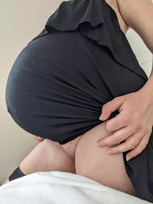 It's hot out today....need to keep this pussy cool 😻 by hotmummamilf