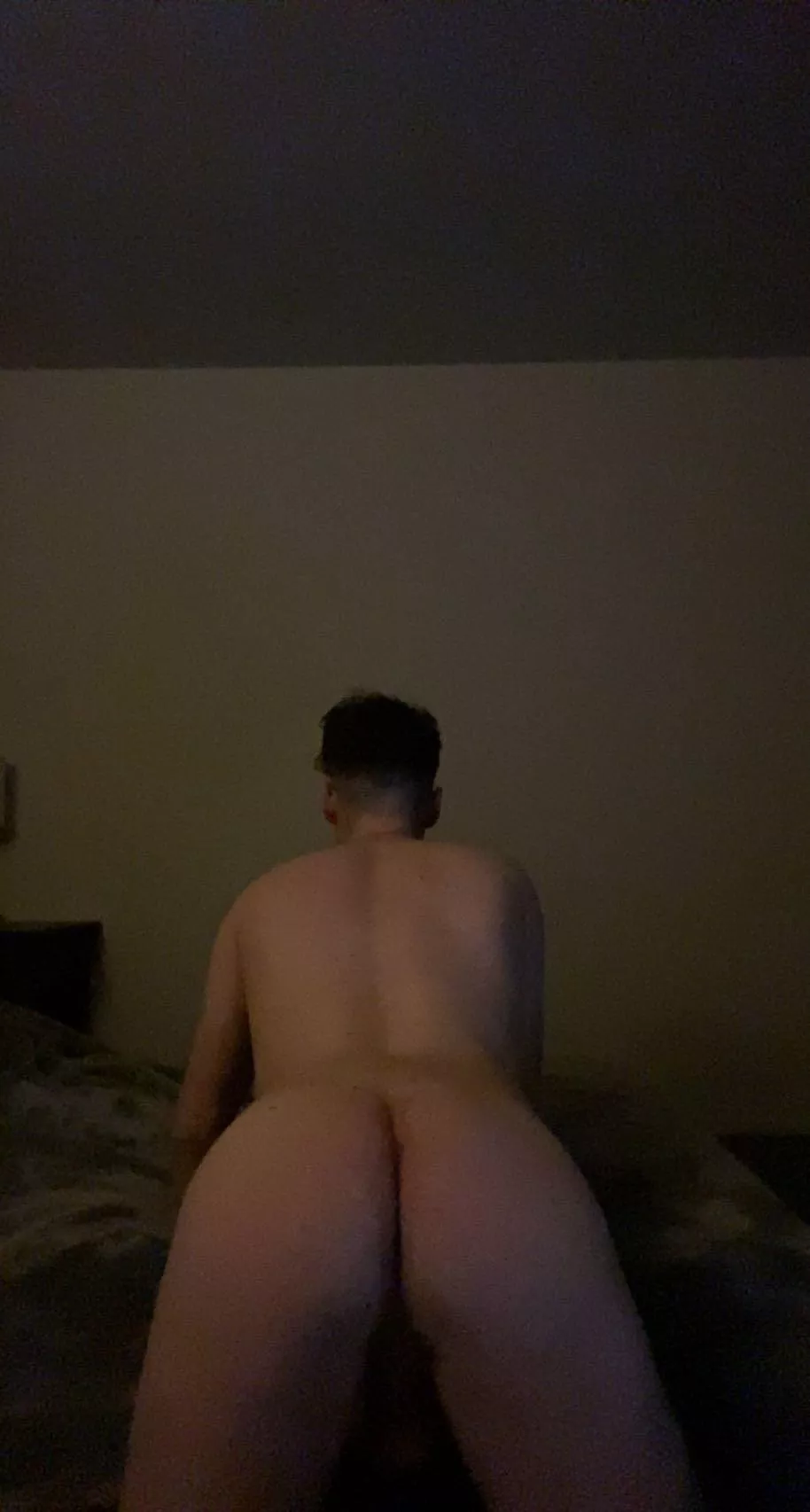 It’s late and I’m horny posted by Bicuriousguy420