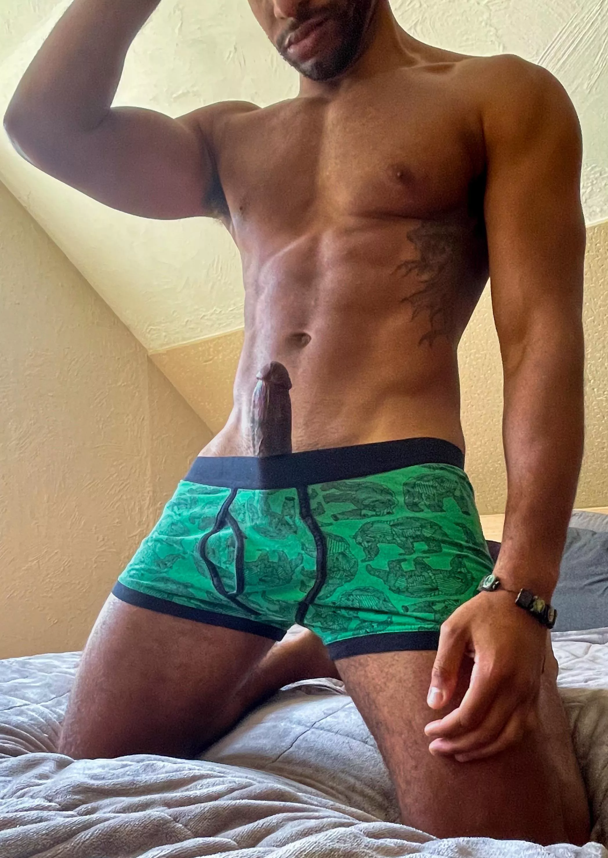 It’s like it has a mind of its own 🍆 posted by SammyBennny