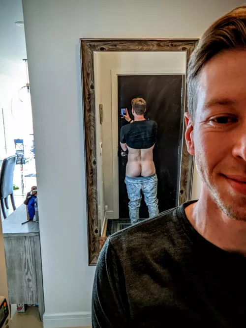 it's lunchtime - looking for a snack? by capitalgains777