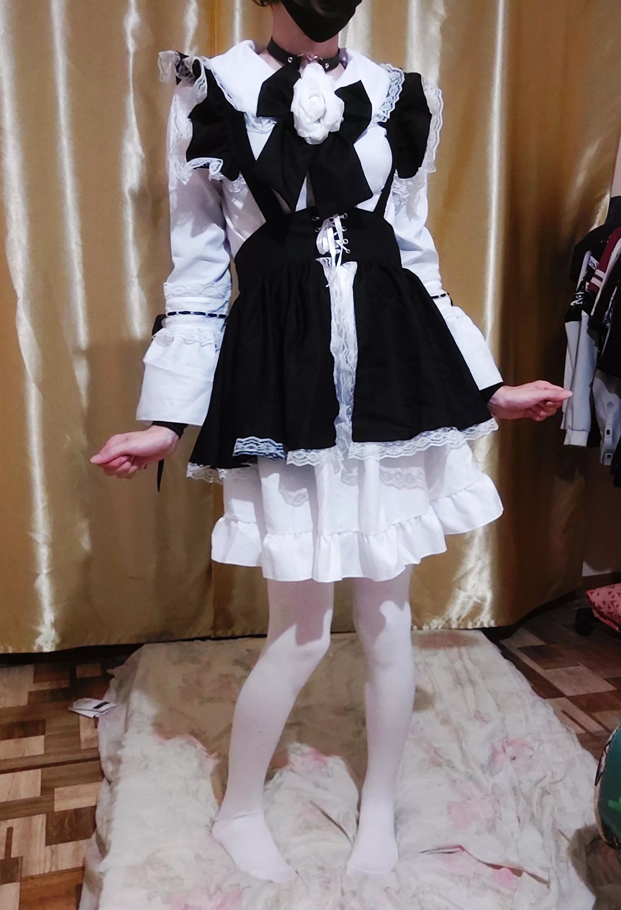 it's maid time 0w0.. who else has the suit? posted by Nar1A_zera