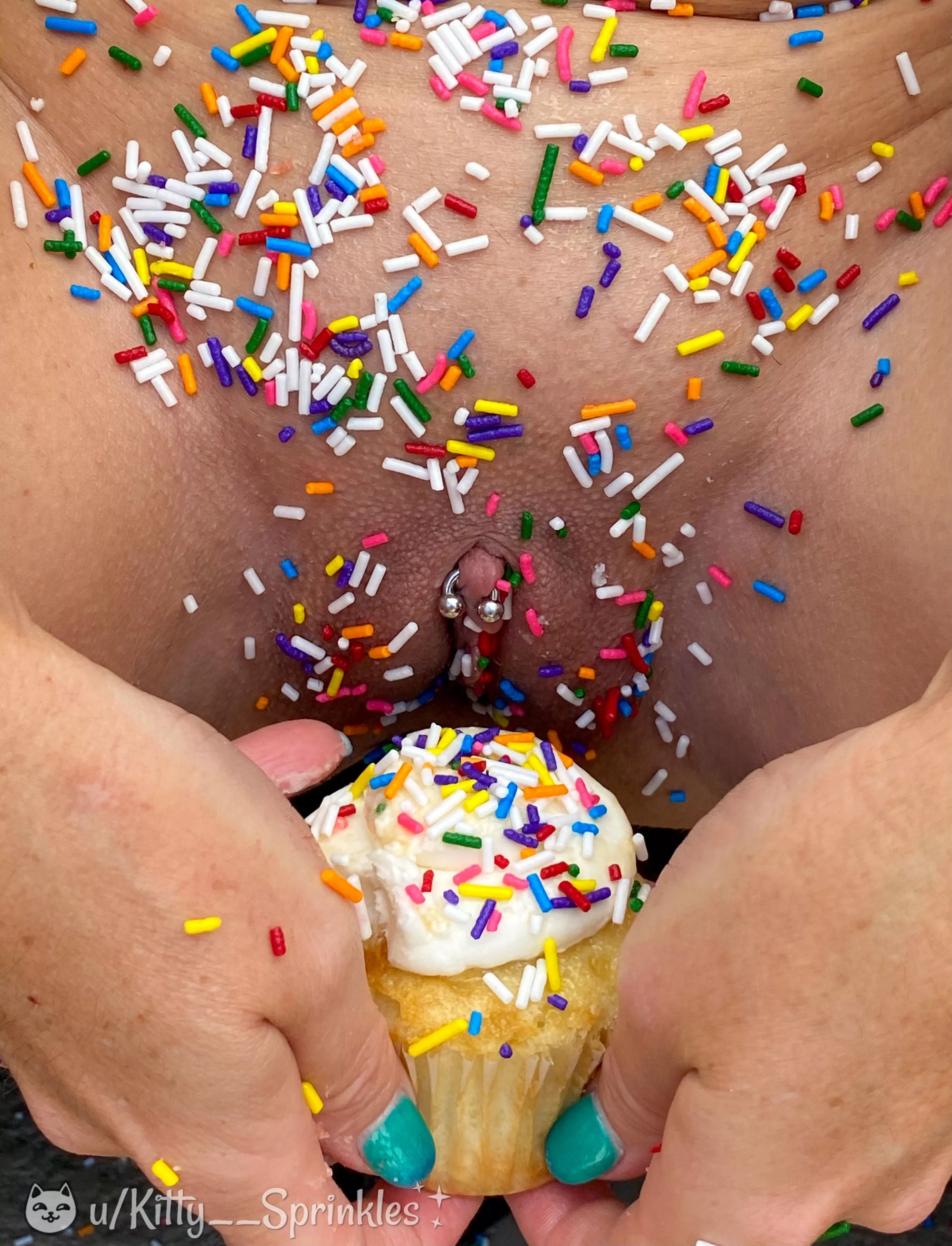 🥳 🎉 It’s my birthday! Celebrate a sweet day with a sweet deal… 25% OFF my OF VIP page 🎉 🥳 (link below) posted by Kitty__Sprinkles