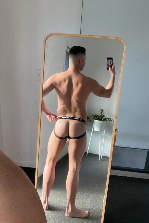 It’s my cake day. Help me celebrate by certified_ryan