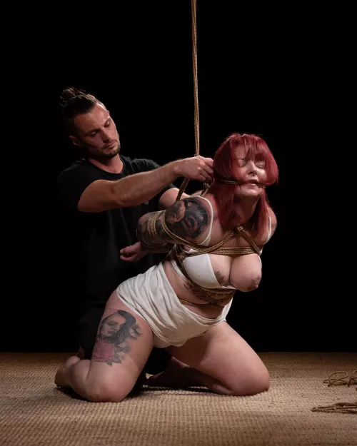 It’s nearly been 3 weeks since I’ve seen my rigger who’s off gallivanting in another country and boy am I looking forward to out next play session. Model- me, rigger Supaku.rope on Insta by mrsrubyrouge