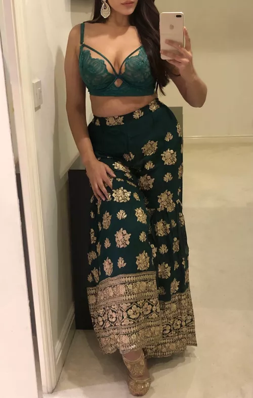 It's not enough to conquer; one must learn to seduce...💋 British Punjabi Indian by knightrider69x