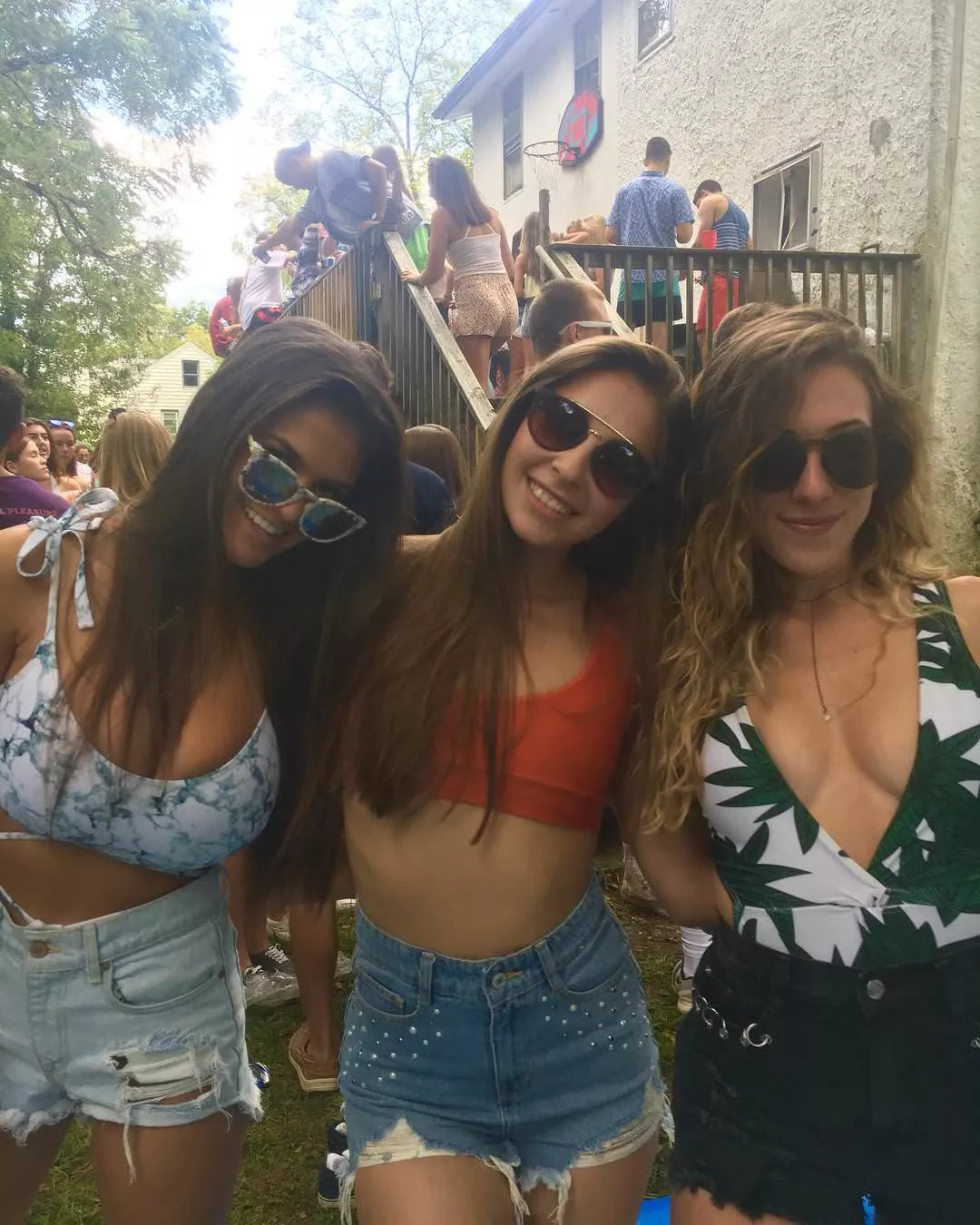 It's obvious who comes out on top posted by UnhealthyFetish1997