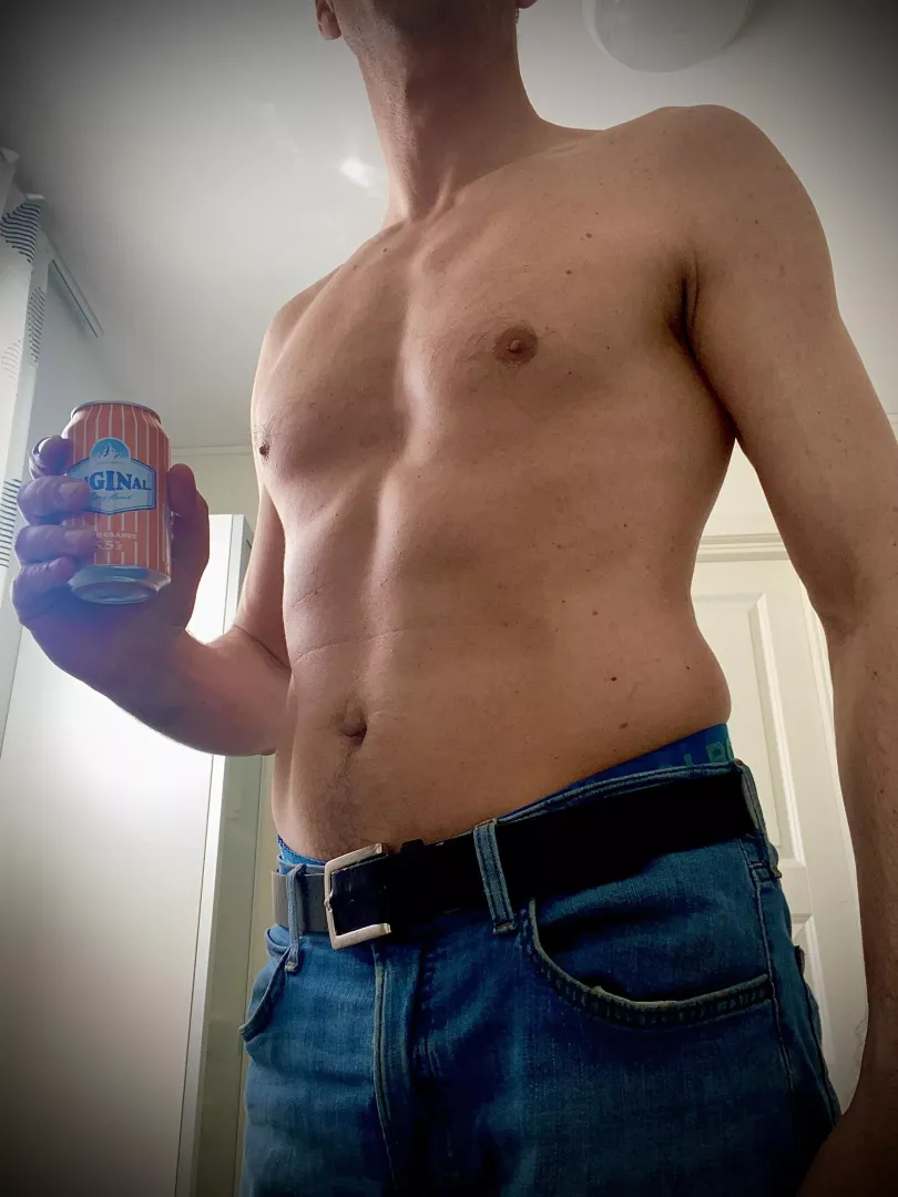 It's party time who's cuming. (M) posted by Vecto99