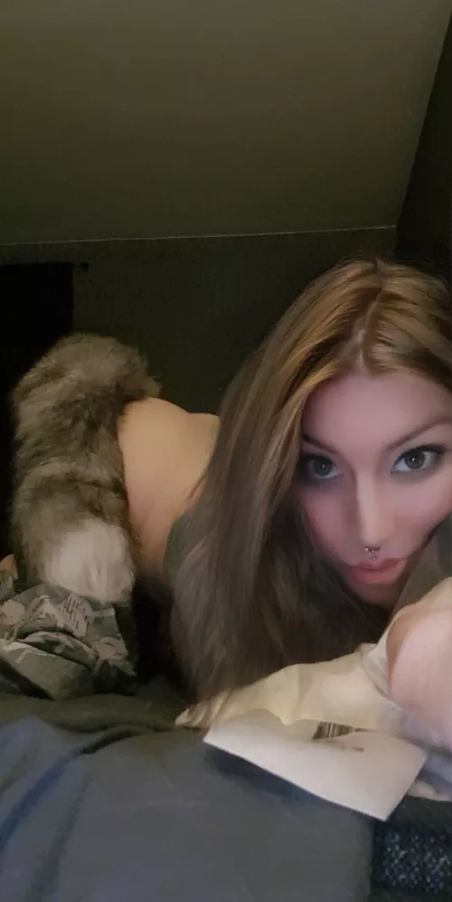 IT'S SO FLUFFY by KinkiKitsunexoxo